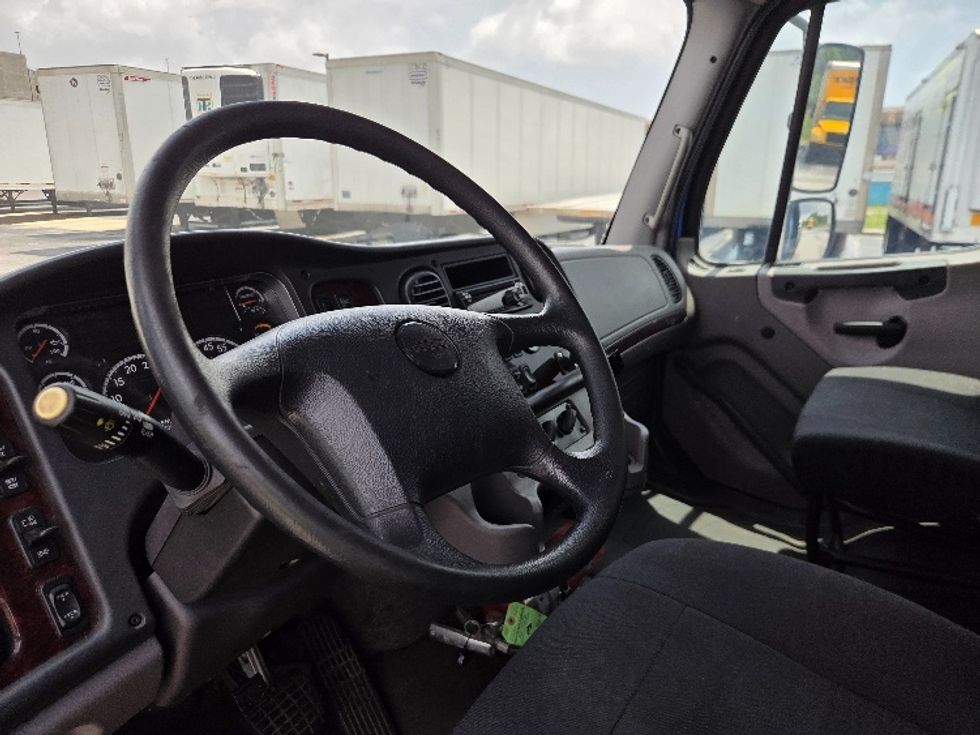 Flatbed Truck-Light and Medium Duty Trucks-Freightliner-2020-M2-Pensacola-FL-75,378\n\t\tmiles-$ 77,000 - Image 17