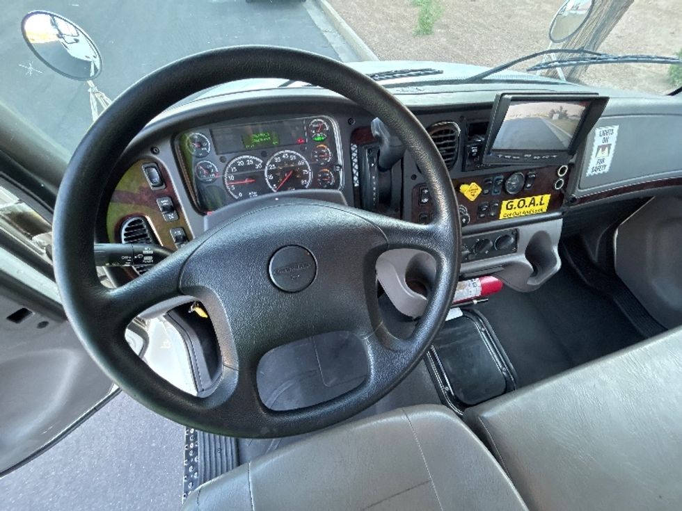 Flatbed Truck-Light and Medium Duty Trucks-Freightliner-2020-M2-Phoenix-AZ-107,000\n\t\tmiles-$ 64,250 - Image 18