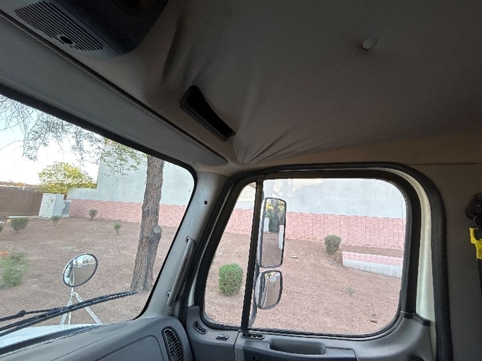 Flatbed Truck-Light and Medium Duty Trucks-Freightliner-2020-M2-Phoenix-AZ-107,000\n\t\tmiles-$ 64,250 - Image 27