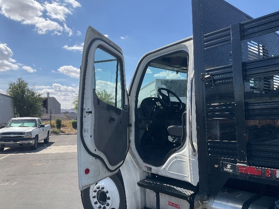 Flatbed Truck-Light and Medium Duty Trucks-Freightliner-2020-M2-Phoenix-AZ-147,803\n\t\tmiles-$ 51,250 - Image 16