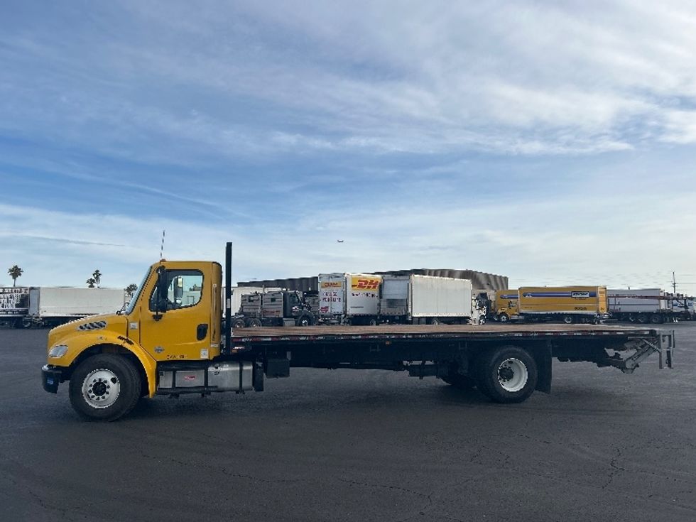 Flatbed Truck-Light and Medium Duty Trucks-Freightliner-2020-M2-Phoenix-AZ-75,040\n\t\tmiles-$ 56,750 - Image 4