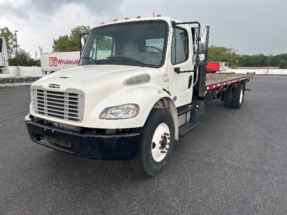 Flatbed Truck-Light and Medium Duty Trucks-Freightliner-2020-M2-Piqua-OH-107,417\n\t\tmiles-$ 56,750 - Image 1