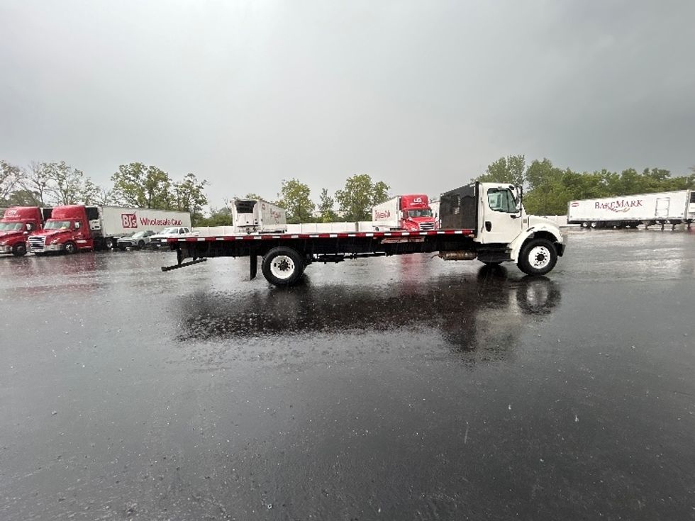 Flatbed Truck-Light and Medium Duty Trucks-Freightliner-2020-M2-Piqua-OH-107,417\n\t\tmiles-$ 56,750 - Image 14