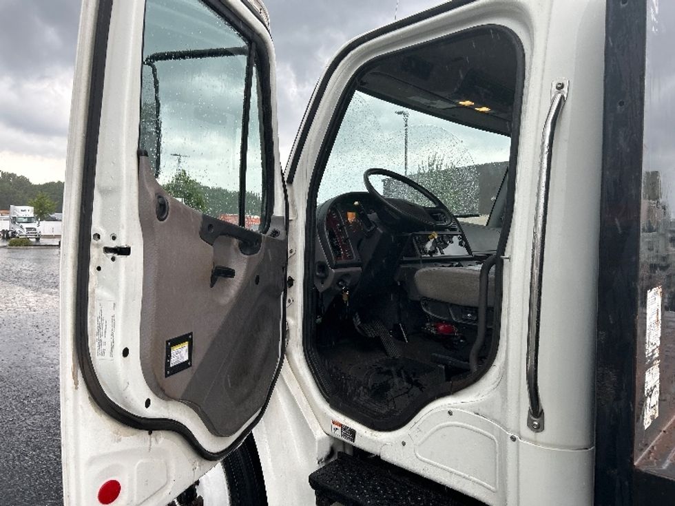 Flatbed Truck-Light and Medium Duty Trucks-Freightliner-2020-M2-Piqua-OH-107,417\n\t\tmiles-$ 56,750 - Image 15