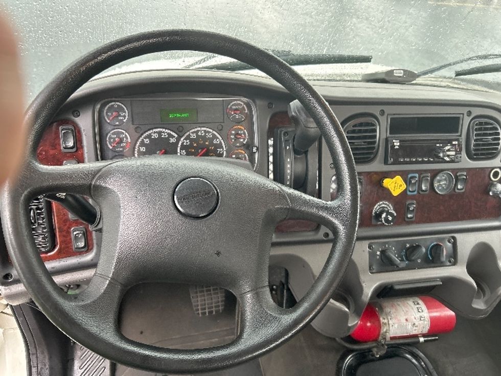 Flatbed Truck-Light and Medium Duty Trucks-Freightliner-2020-M2-Piqua-OH-107,417\n\t\tmiles-$ 56,750 - Image 16