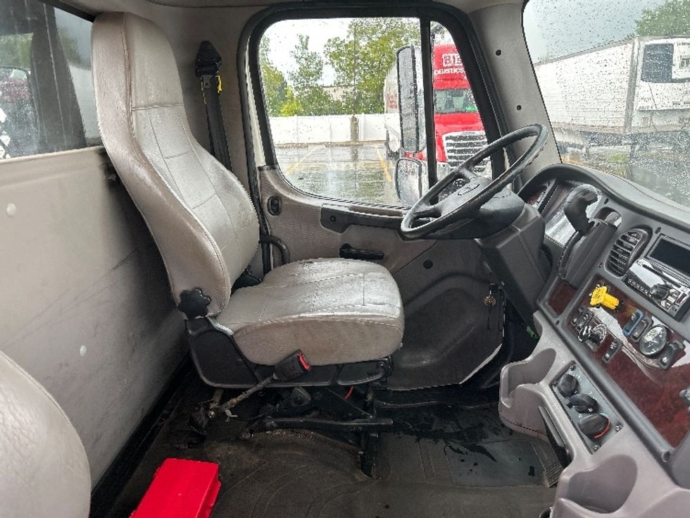 Flatbed Truck-Light and Medium Duty Trucks-Freightliner-2020-M2-Piqua-OH-107,417\n\t\tmiles-$ 56,750 - Image 21