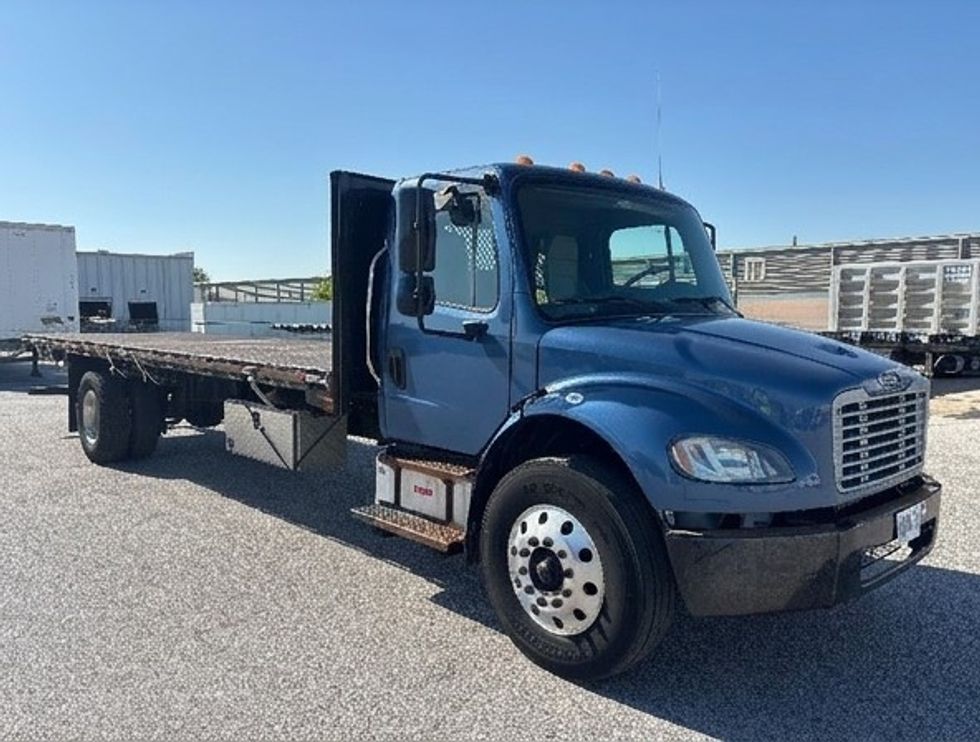 Flatbed Truck-Light and Medium Duty Trucks-Freightliner-2020-M2-Poplar Bluff-MO-336,453\n\t\tmiles-$ 22,500 - Image 1