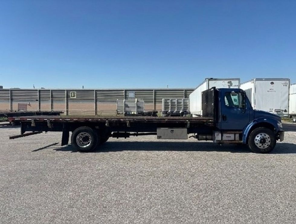 Flatbed Truck-Light and Medium Duty Trucks-Freightliner-2020-M2-Poplar Bluff-MO-336,453\n\t\tmiles-$ 22,500 - Image 15
