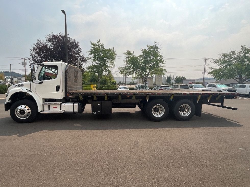 Flatbed Truck-Light and Medium Duty Trucks-Freightliner-2020-M2-Portland-OR-154,872\n\t\tmiles-$ 70,500 - Image 4