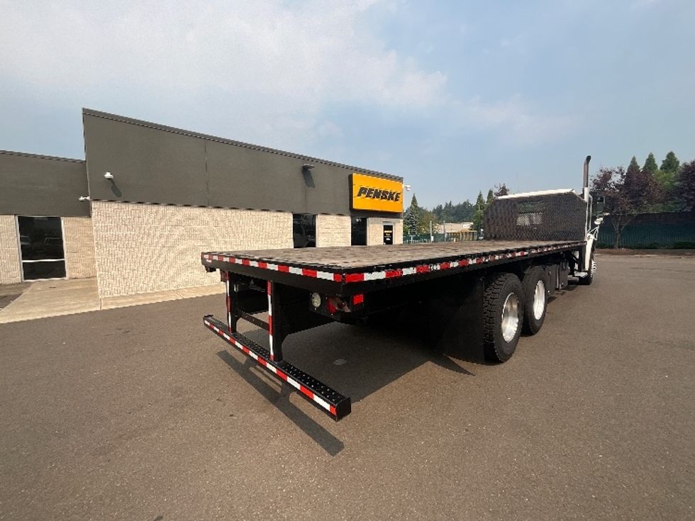 Flatbed Truck-Light and Medium Duty Trucks-Freightliner-2020-M2-Portland-OR-154,872\n\t\tmiles-$ 70,500 - Image 9