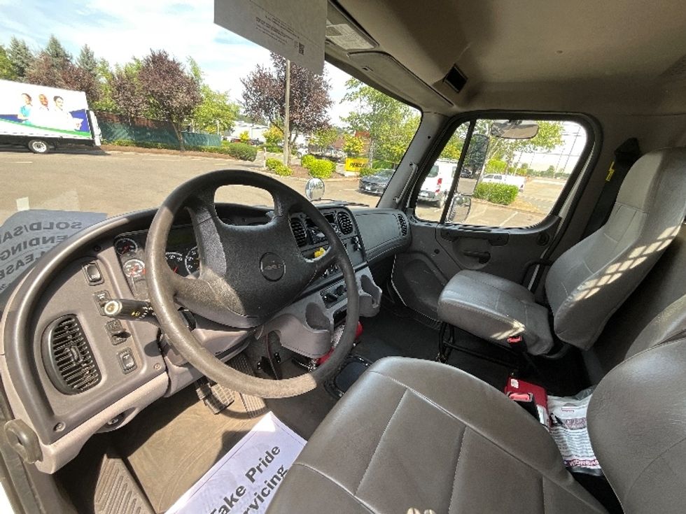 Flatbed Truck-Light and Medium Duty Trucks-Freightliner-2020-M2-Portland-OR-169,057\n\t\tmiles-$ 44,500 - Image 13