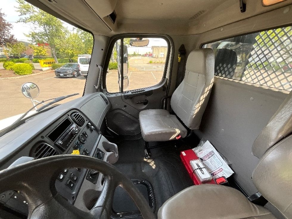 Flatbed Truck-Light and Medium Duty Trucks-Freightliner-2020-M2-Portland-OR-169,057\n\t\tmiles-$ 44,500 - Image 15