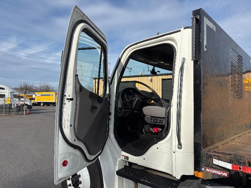 Flatbed Truck-Light and Medium Duty Trucks-Freightliner-2020-M2-Portland-OR-189,027\n\t\tmiles-$ 41,500 - Image 12