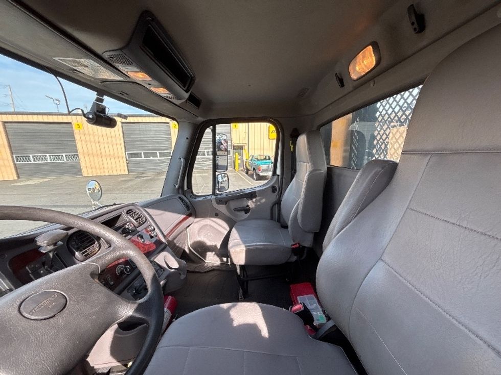 Flatbed Truck-Light and Medium Duty Trucks-Freightliner-2020-M2-Portland-OR-189,027\n\t\tmiles-$ 41,500 - Image 15