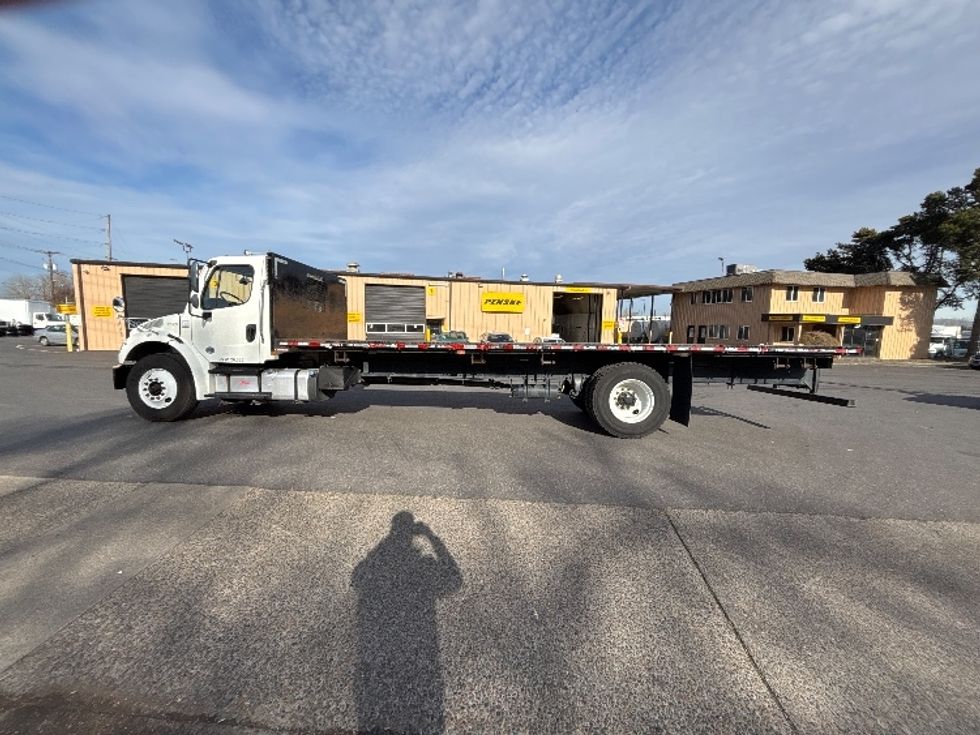 Flatbed Truck-Light and Medium Duty Trucks-Freightliner-2020-M2-Portland-OR-189,027\n\t\tmiles-$ 41,500 - Image 4