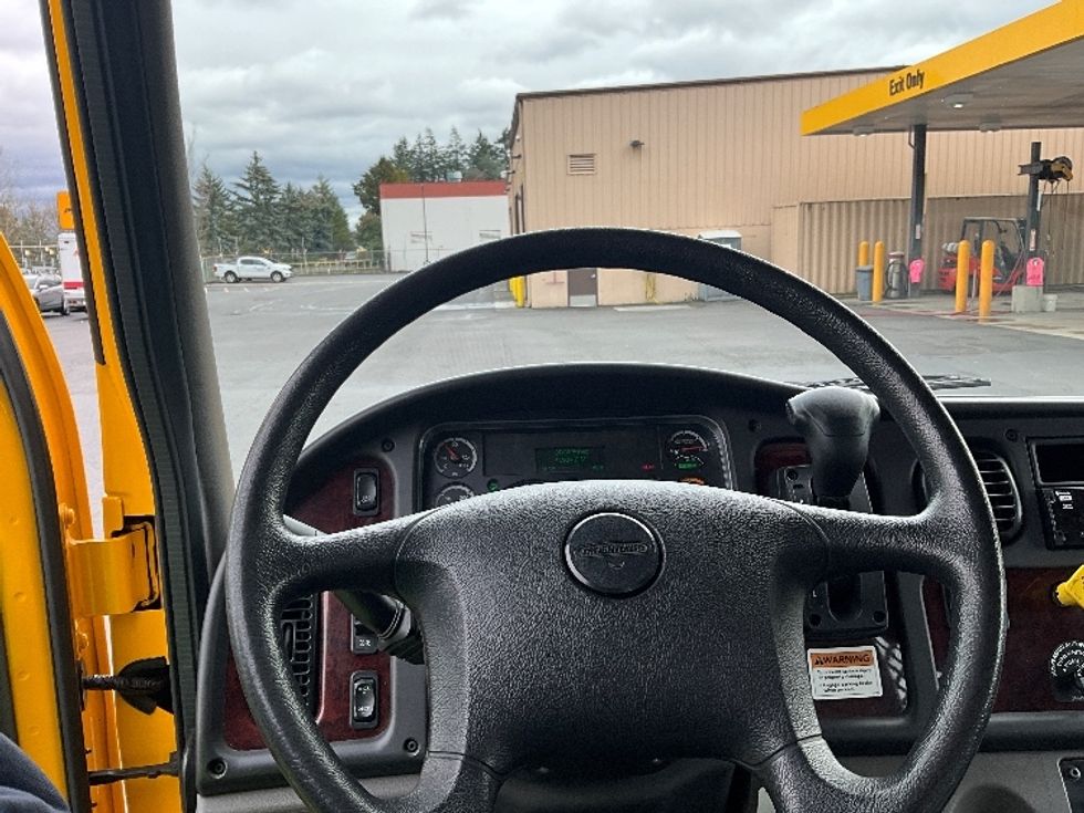 Flatbed Truck-Light and Medium Duty Trucks-Freightliner-2020-M2-Portland-OR-42,020\n\t\tmiles-$ 64,250 - Image 18