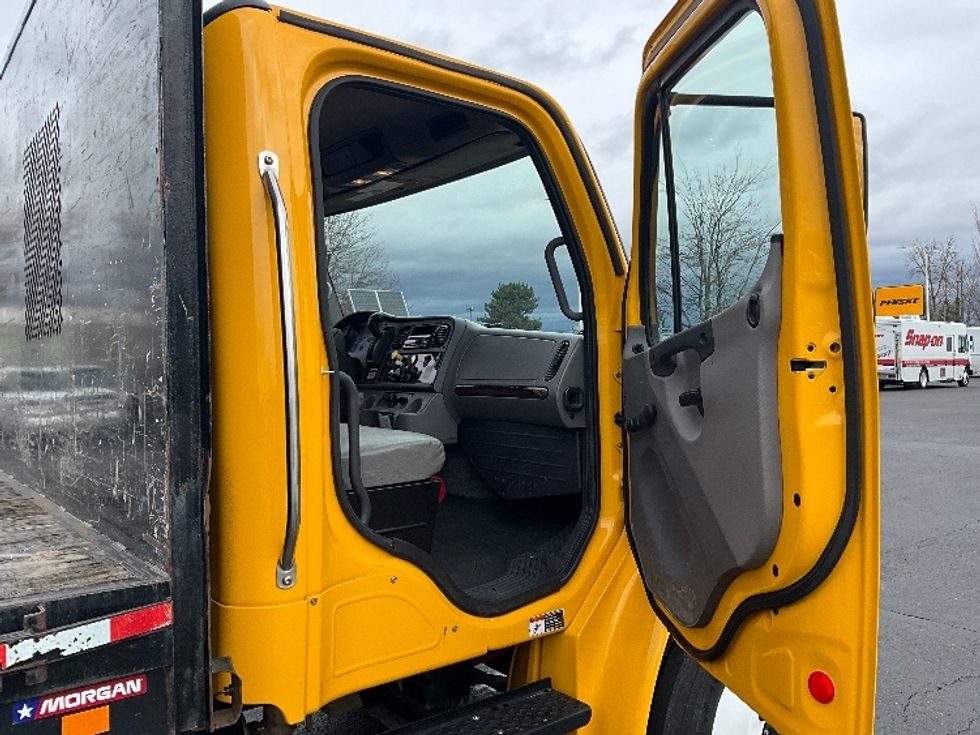 Flatbed Truck-Light and Medium Duty Trucks-Freightliner-2020-M2-Portland-OR-42,020\n\t\tmiles-$ 64,250 - Image 20
