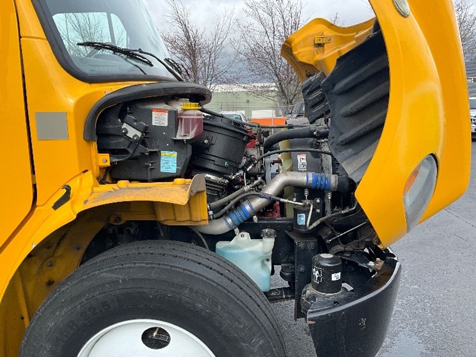 Flatbed Truck-Light and Medium Duty Trucks-Freightliner-2020-M2-Portland-OR-42,020\n\t\tmiles-$ 64,250 - Image 23