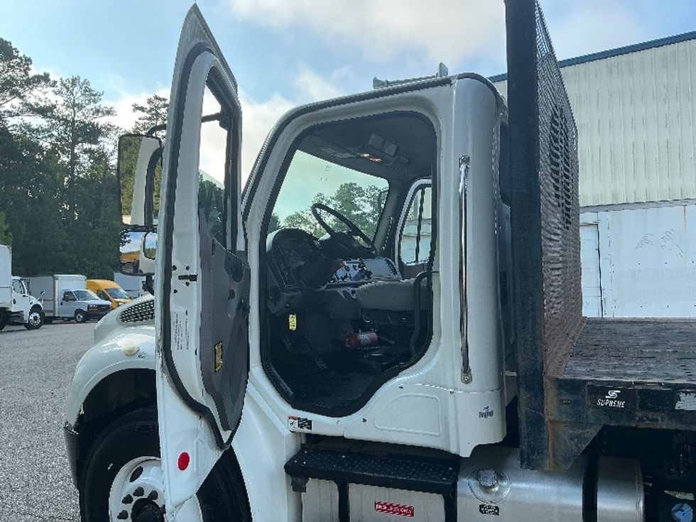 Flatbed Truck-Light and Medium Duty Trucks-Freightliner-2020-M2-Prince George-VA-188,890\n\t\tmiles-$ 40,000 - Image 16