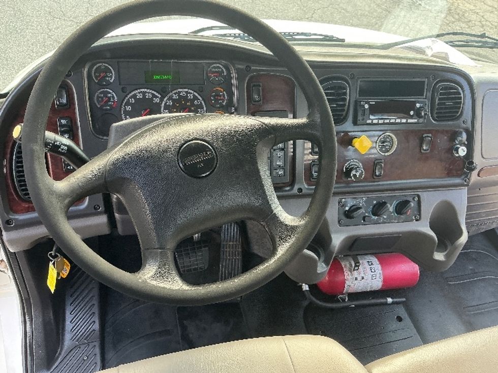Flatbed Truck-Light and Medium Duty Trucks-Freightliner-2020-M2-Prince George-VA-188,890\n\t\tmiles-$ 40,000 - Image 18
