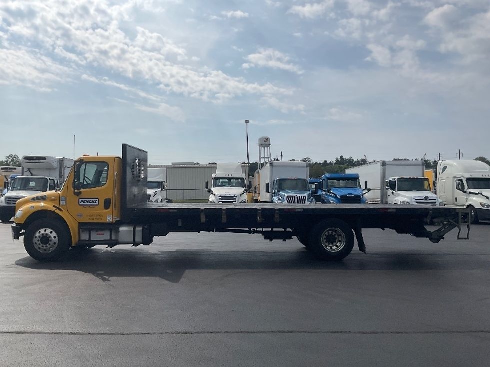 Flatbed Truck-Light and Medium Duty Trucks-Freightliner-2020-M2-Reading-PA-147,070\n\t\tmiles-$ 44,500 - Image 5