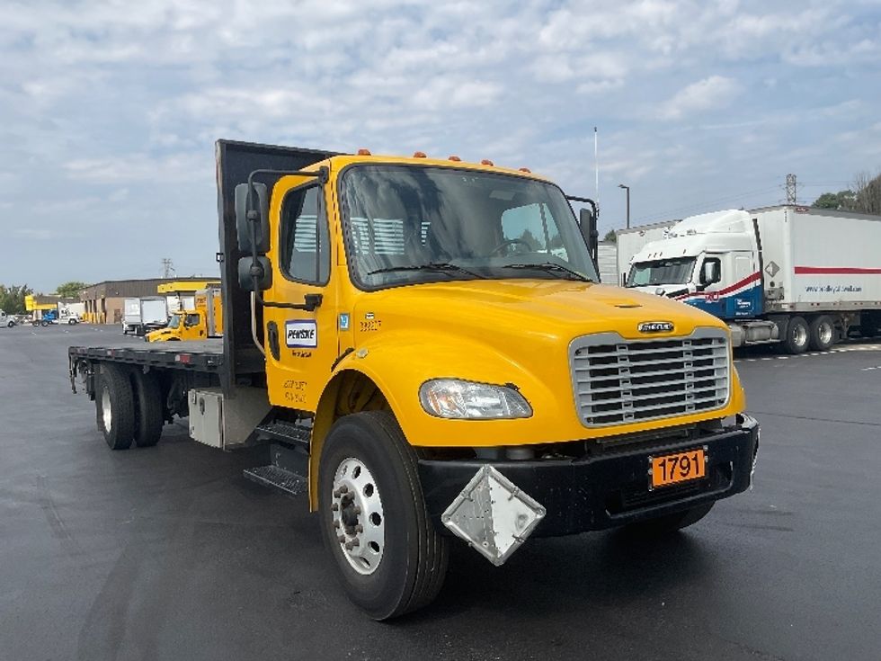 Flatbed Truck-Light and Medium Duty Trucks-Freightliner-2020-M2-Reading-PA-155,310\n\t\tmiles-$ 44,750 - Image 1