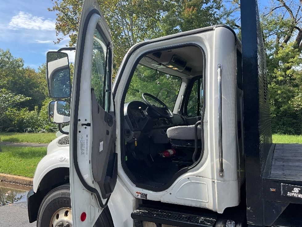 Flatbed Truck-Light and Medium Duty Trucks-Freightliner-2020-M2-Reading-PA-248,708\n\t\tmiles-$ 42,250 - Image 11