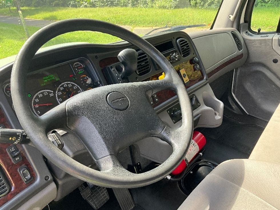Flatbed Truck-Light and Medium Duty Trucks-Freightliner-2020-M2-Reading-PA-248,708\n\t\tmiles-$ 42,250 - Image 12