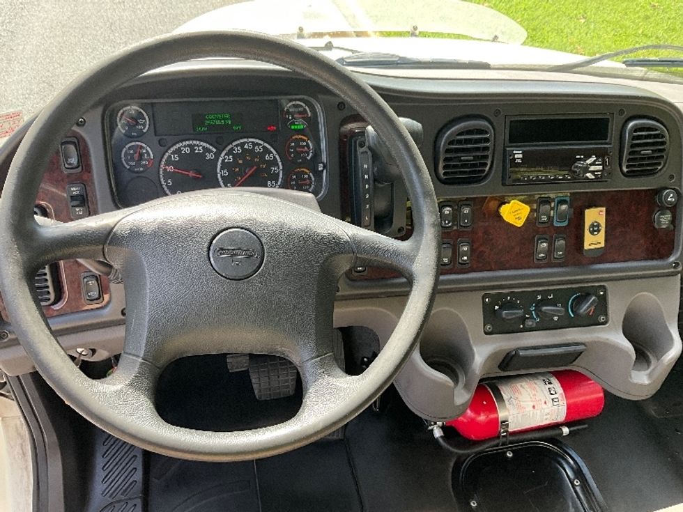 Flatbed Truck-Light and Medium Duty Trucks-Freightliner-2020-M2-Reading-PA-248,708\n\t\tmiles-$ 42,250 - Image 13