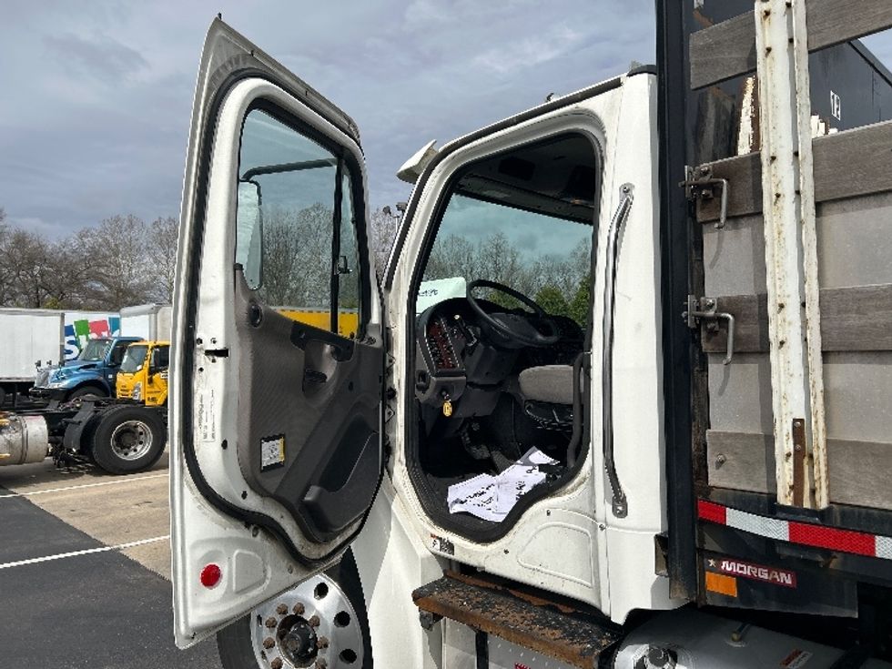 Flatbed Truck-Light and Medium Duty Trucks-Freightliner-2020-M2-Reading-PA-280,442\n\t\tmiles-$ 27,250 - Image 15