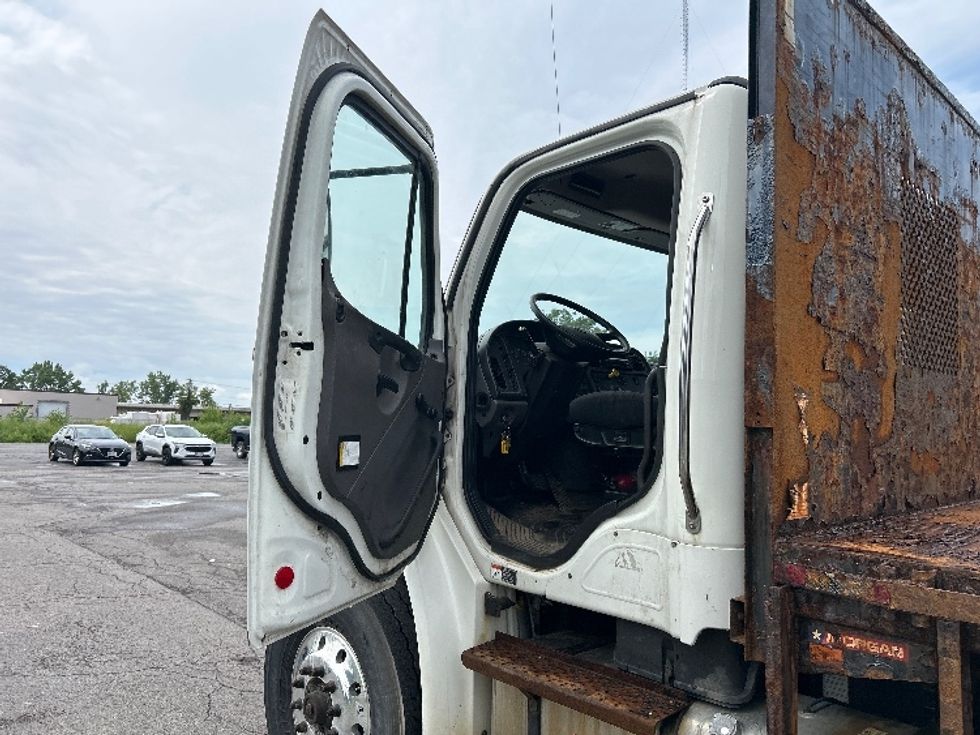 Flatbed Truck-Light and Medium Duty Trucks-Freightliner-2020-M2-Rochester-NY-120,974\n\t\tmiles-$ 74,500 - Image 16