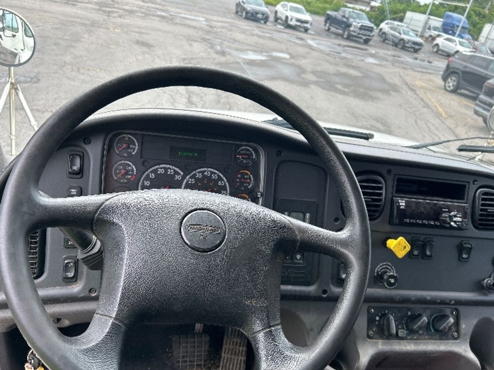 Flatbed Truck-Light and Medium Duty Trucks-Freightliner-2020-M2-Rochester-NY-120,974\n\t\tmiles-$ 74,500 - Image 18