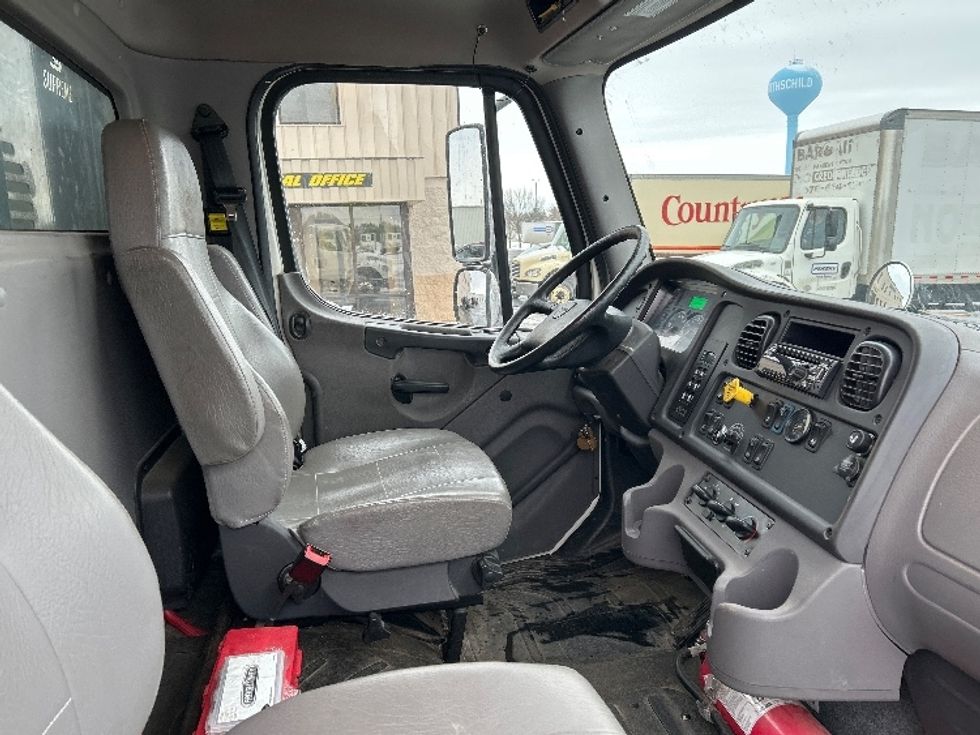 Flatbed Truck-Light and Medium Duty Trucks-Freightliner-2020-M2-Rothschild-WI-130,175\n\t\tmiles-$ 79,250 - Image 21