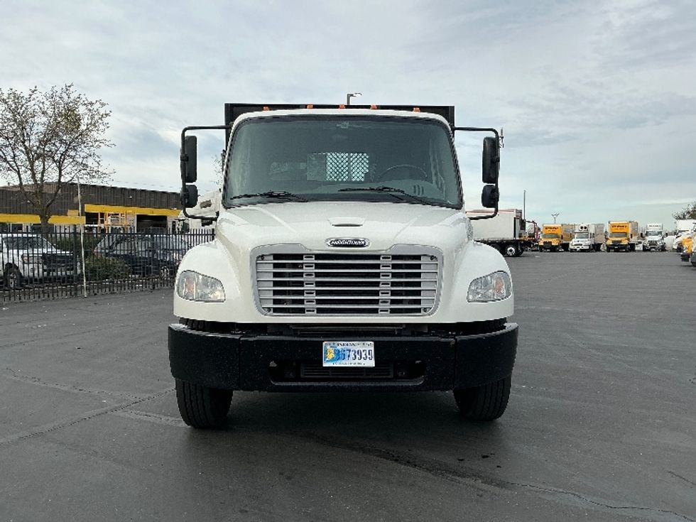 Flatbed Truck-Light and Medium Duty Trucks-Freightliner-2020-M2-Sacramento-CA-138,961\n\t\tmiles-$ 46,750 - Image 2