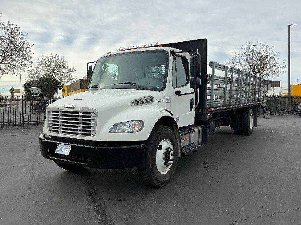 Flatbed Truck-Light and Medium Duty Trucks-Freightliner-2020-M2-Sacramento-CA-138,961\n\t\tmiles-$ 46,750 - Image 3