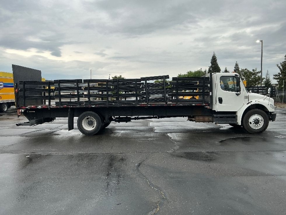 Flatbed Truck-Light and Medium Duty Trucks-Freightliner-2020-M2-Sacramento-CA-243,725\n\t\tmiles-$ 40,750 - Image 14