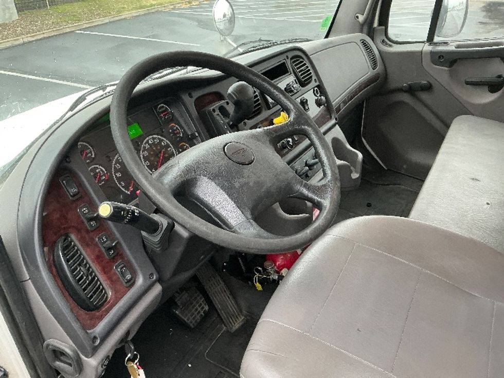 Flatbed Truck-Light and Medium Duty Trucks-Freightliner-2020-M2-Sacramento-CA-243,725\n\t\tmiles-$ 40,750 - Image 16