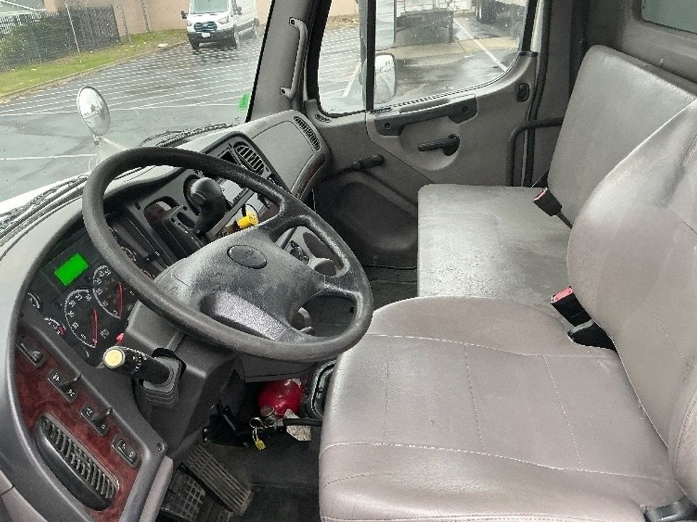 Flatbed Truck-Light and Medium Duty Trucks-Freightliner-2020-M2-Sacramento-CA-243,725\n\t\tmiles-$ 40,750 - Image 18