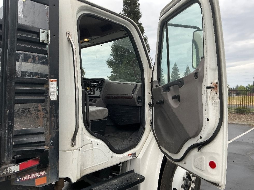 Flatbed Truck-Light and Medium Duty Trucks-Freightliner-2020-M2-Sacramento-CA-243,725\n\t\tmiles-$ 40,750 - Image 19