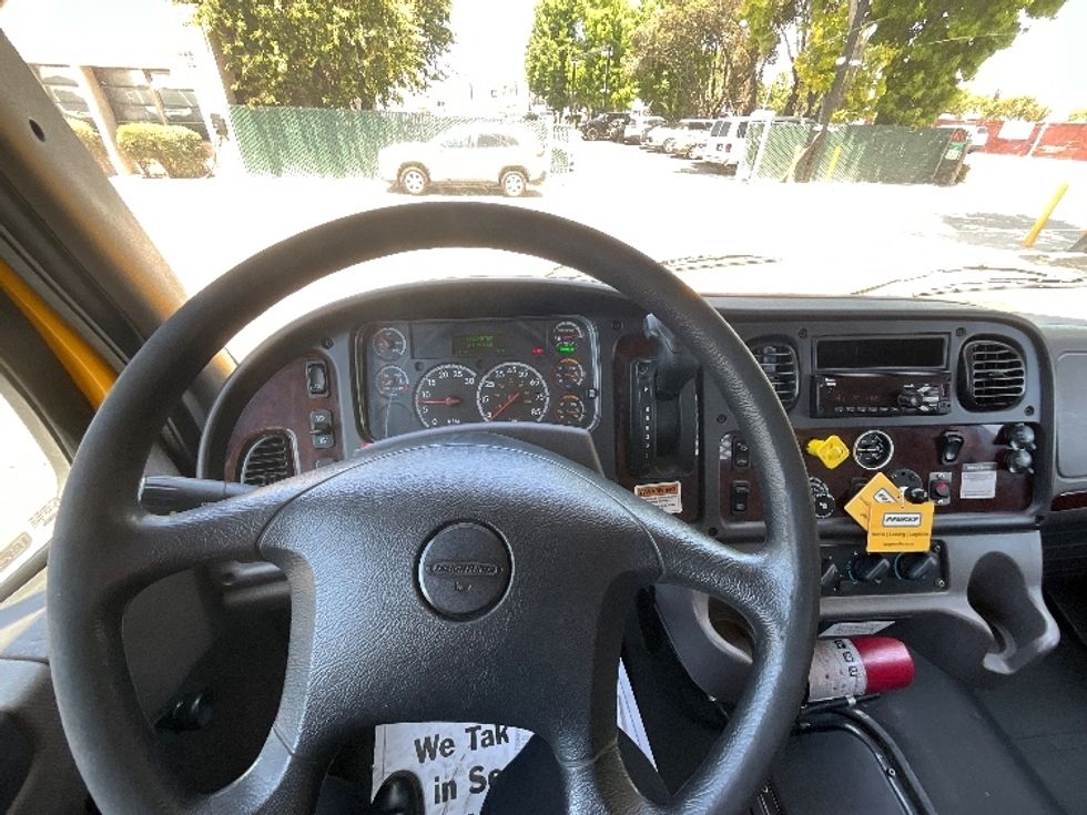 Flatbed Truck-Light and Medium Duty Trucks-Freightliner-2020-M2-San Leandro-CA-105,131\n\t\tmiles-$ 54,250 - Image 17