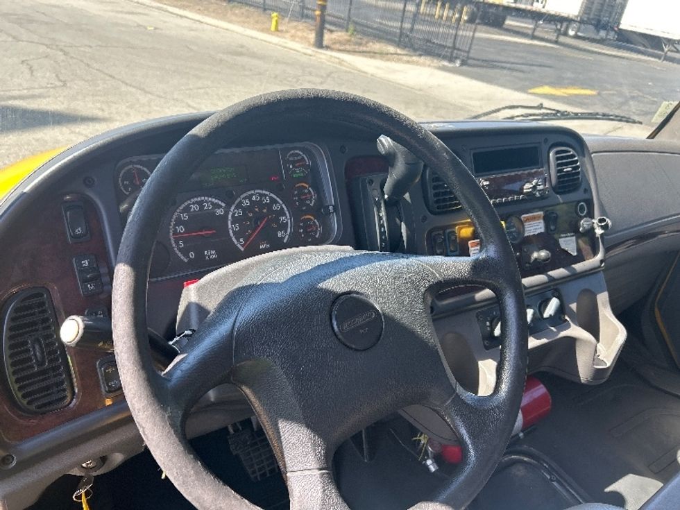 Flatbed Truck-Light and Medium Duty Trucks-Freightliner-2020-M2-Santa Ana-CA-134,862\n\t\tmiles-$ 55,000 - Image 14