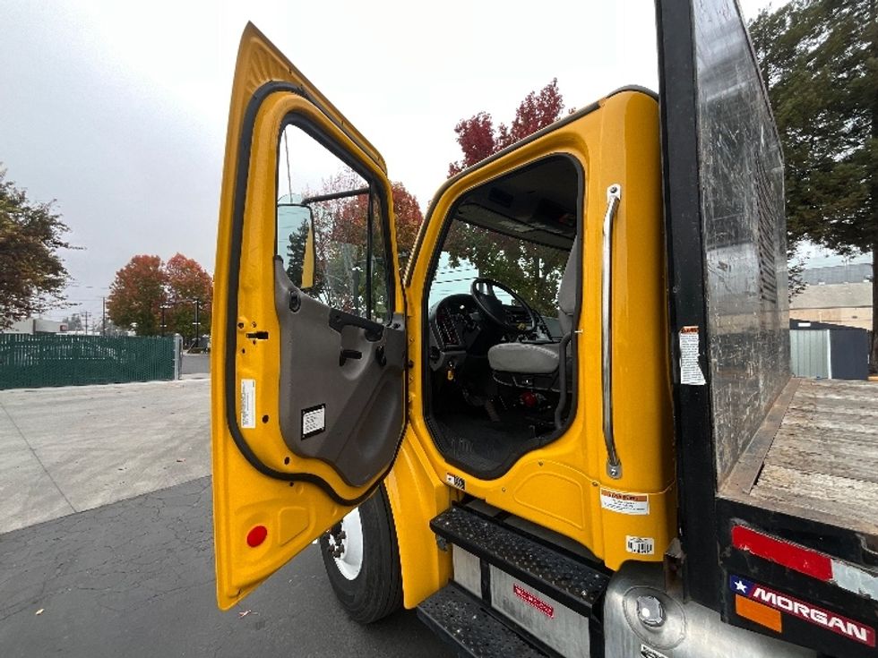 Flatbed Truck-Light and Medium Duty Trucks-Freightliner-2020-M2-Santa Clara-CA-96,314\n\t\tmiles-$ 61,000 - Image 13