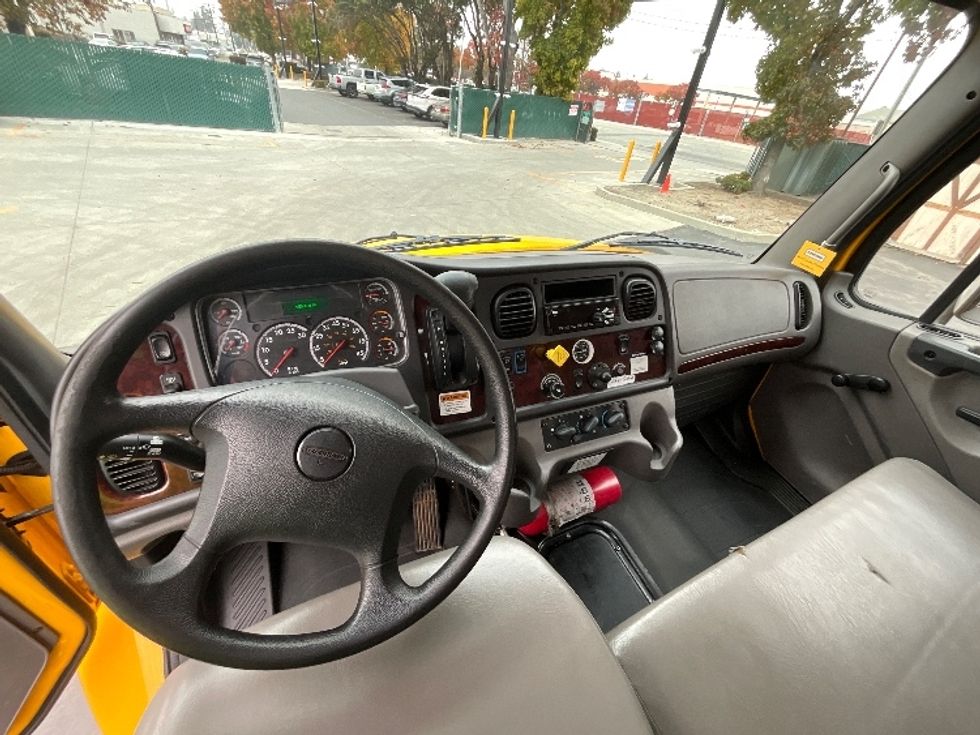 Flatbed Truck-Light and Medium Duty Trucks-Freightliner-2020-M2-Santa Clara-CA-96,314\n\t\tmiles-$ 61,000 - Image 15