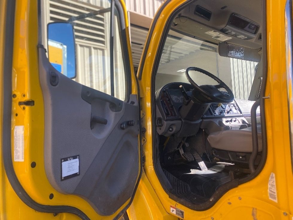 Flatbed Truck-Light and Medium Duty Trucks-Freightliner-2020-M2-Santa Maria-CA-94,865\n\t\tmiles-$ 64,750 - Image 16