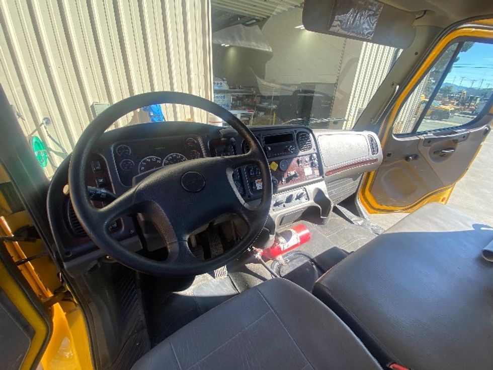 Flatbed Truck-Light and Medium Duty Trucks-Freightliner-2020-M2-Santa Maria-CA-94,865\n\t\tmiles-$ 64,750 - Image 18