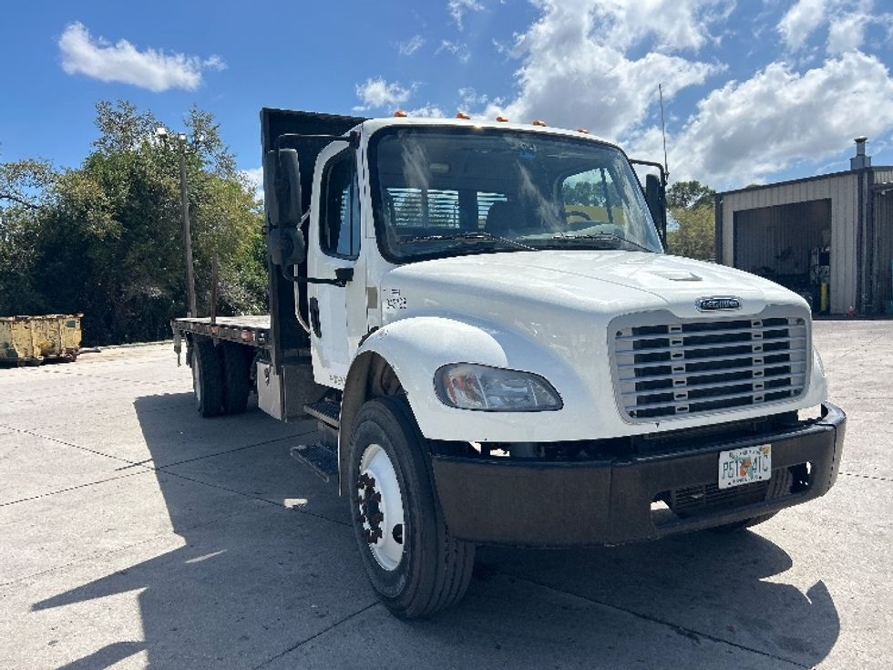 Flatbed Truck-Light and Medium Duty Trucks-Freightliner-2020-M2-Sarasota-FL-151,834\n\t\tmiles-$ 47,750 - Image 1