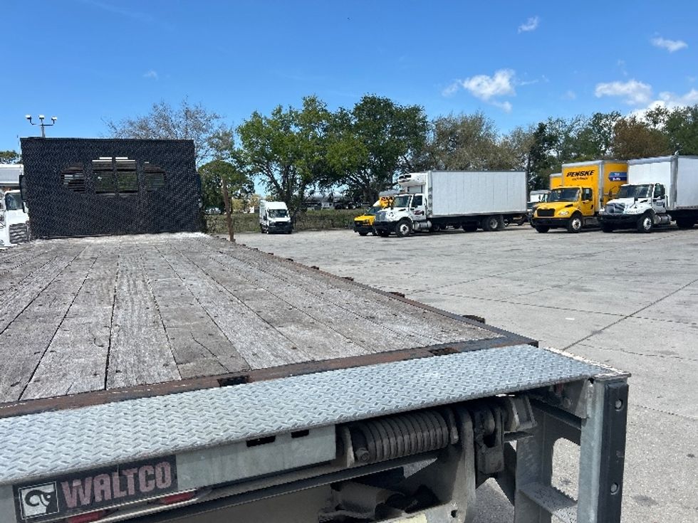 Flatbed Truck-Light and Medium Duty Trucks-Freightliner-2020-M2-Sarasota-FL-151,834\n\t\tmiles-$ 47,750 - Image 12