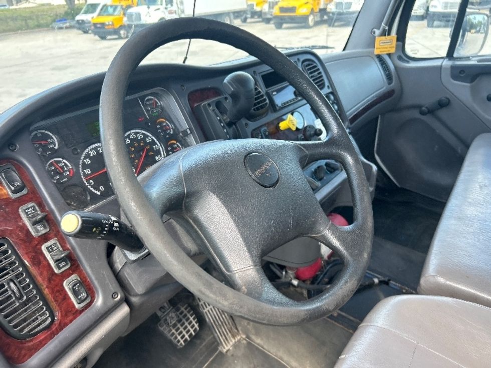 Flatbed Truck-Light and Medium Duty Trucks-Freightliner-2020-M2-Sarasota-FL-151,834\n\t\tmiles-$ 47,750 - Image 16