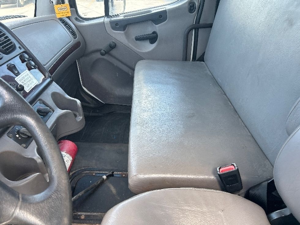 Flatbed Truck-Light and Medium Duty Trucks-Freightliner-2020-M2-Sarasota-FL-151,834\n\t\tmiles-$ 47,750 - Image 18