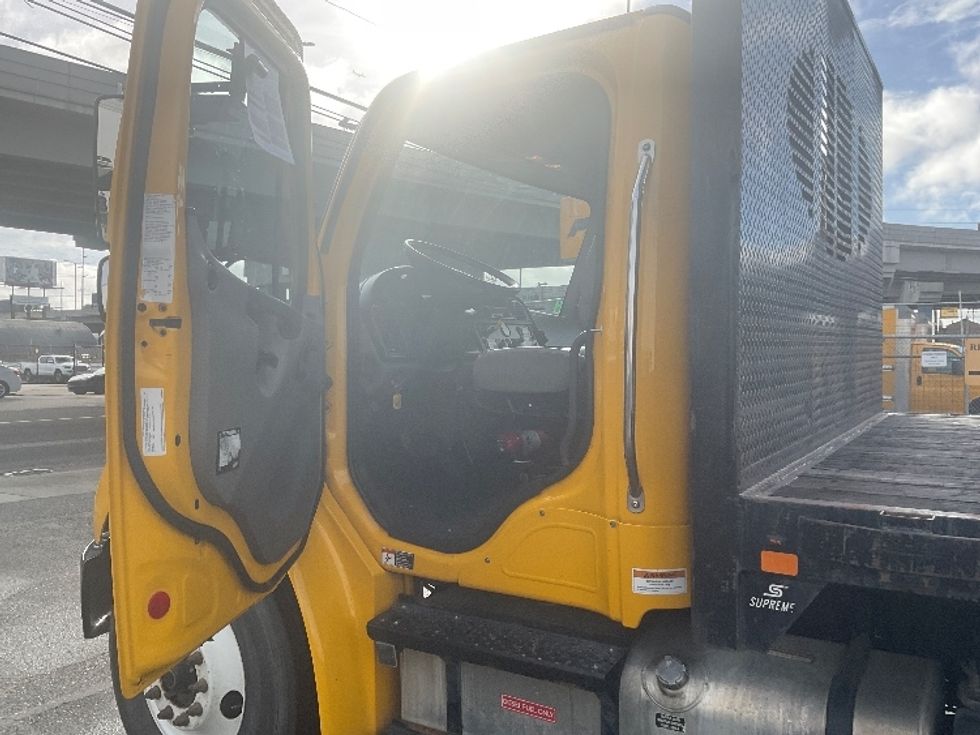 Flatbed Truck-Light and Medium Duty Trucks-Freightliner-2020-M2-Seattle-WA-146,898\n\t\tmiles-$ 51,750 - Image 16